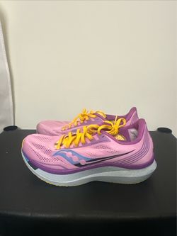 Women’s Size 9.5 Saucony Endorphin Pro Future