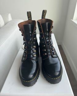 DR MARTENS Leona Vintage Leather Heeled Boots