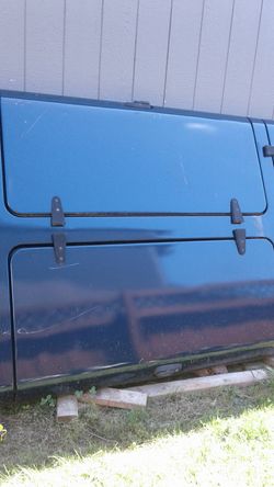 Fiberglass hardcore tonneau bed cover for chevy s 10 or gmc sonoma