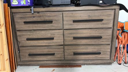6 draw dresser