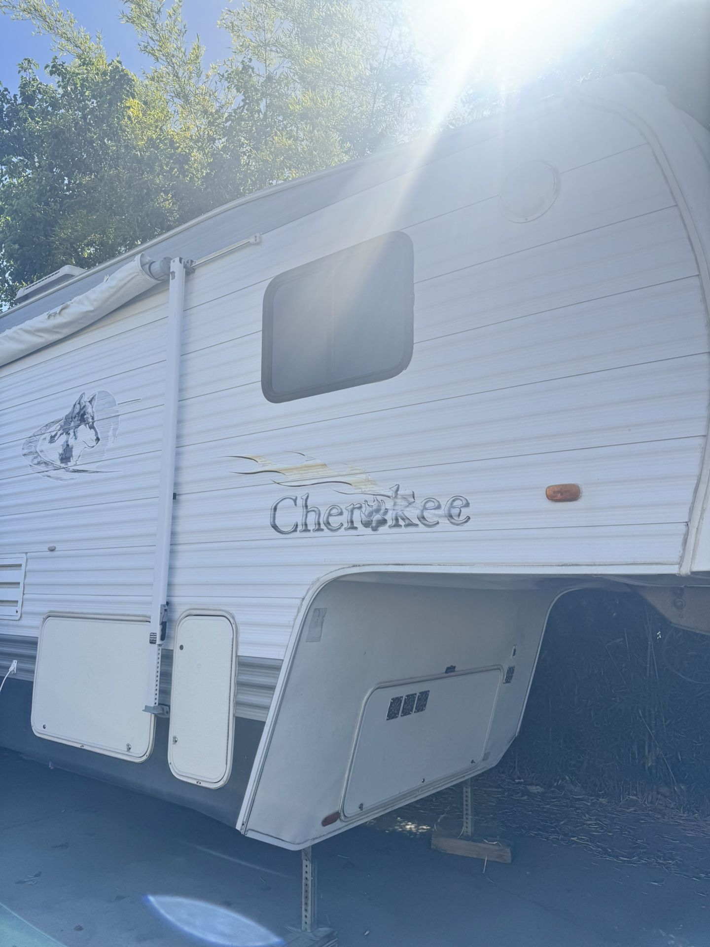 2007 Keystone Tow hauler