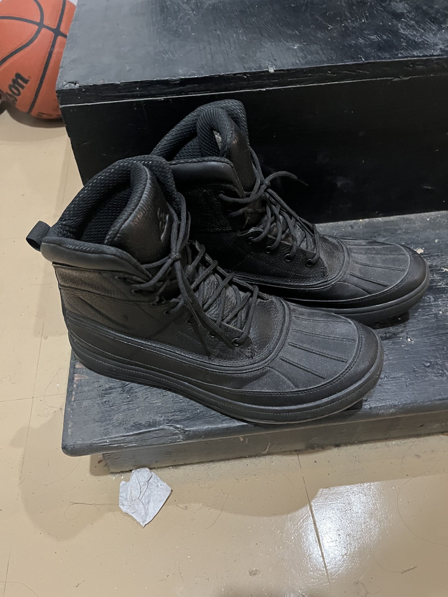 Nike Woodside 2 Size Black 11 Men’s