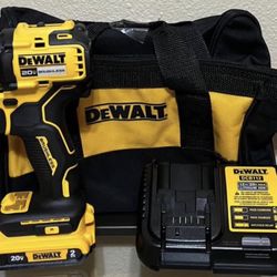 New drill Brushless Dewalt kit whit battery and charger 