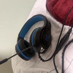 Gaming Headset With Mute Button 