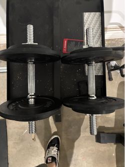 Adjustable dumbbells