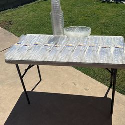 Plastic party supply