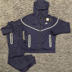 Navy Blue Sweatsuit