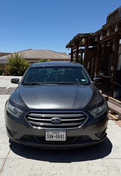 2015 Ford Taurus