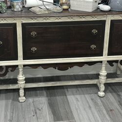 Jacobean Style Buffet