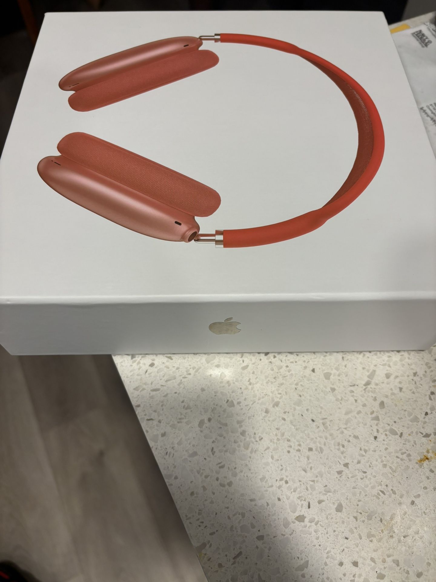 Brand New Apple Ear Phones