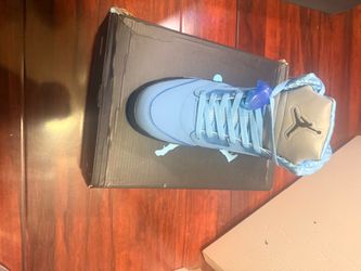 Jordan 5 blue thunder, size 10.5, price negotiable