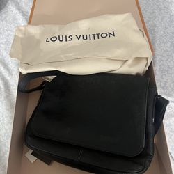 Louis Vuitton Men Messenger Bag 