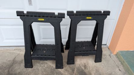 Stanley Sawhorses Foldable. 800 lbs pair