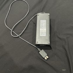 Xbox 360 E Ac adapter