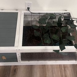 Turtle Tortoises House Cage Wooden With Warm Light 