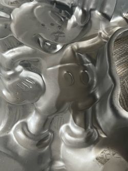 Mickey and minnie cake tray