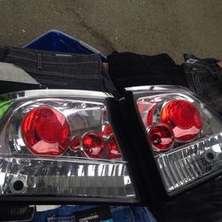 Dodge charger 05-12 taillights