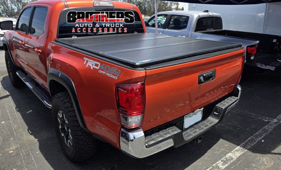 Tri-fold Bed Cover Tapaderas Para Trocas Bedliner Tapa de tres pedazos
