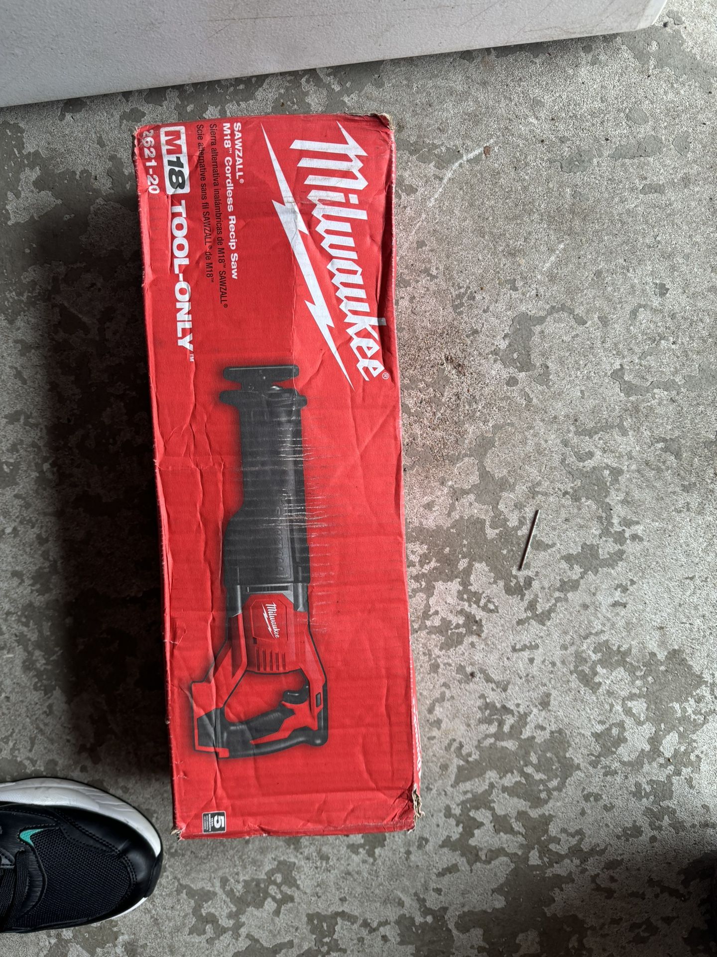 Milwaukee Sawzall M18