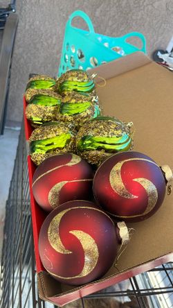 Large  5” Christmas Ornaments Balls. 9 Pcs