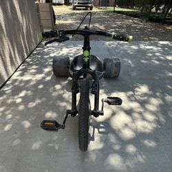 Maximum Drift Trike.  Black And Green.  Kids Size. 