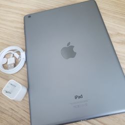 iPad Air 2, Works with Wifi. Excellent Condition 