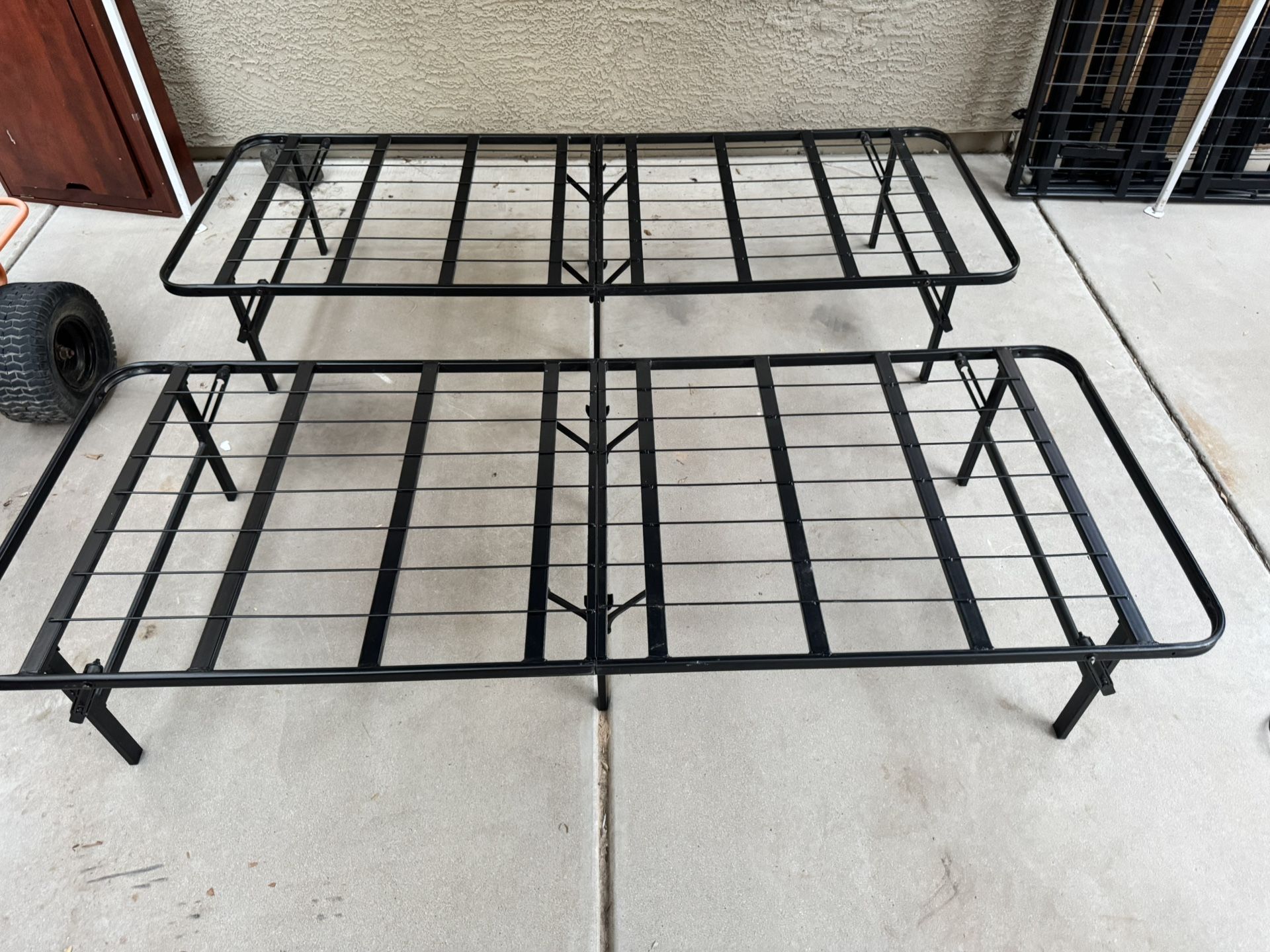 Twin bed frame