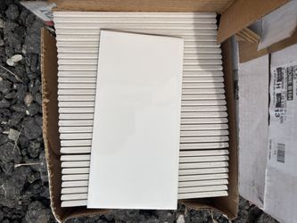 Interceramic IC Brites Bone B104 Glossy Wall Tile 4.25” x 8.5” - New - 15 Boxes Available