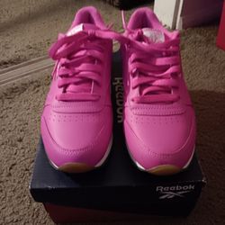 🌺 Fushia Pink Reebok Women 🌺