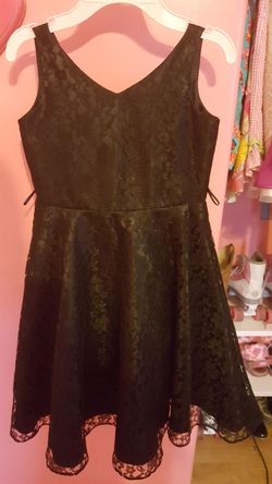 Girls size 6 Fancy black dresd