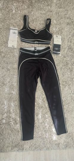 Alo Yoga Black Sports Bra and Leggings Set