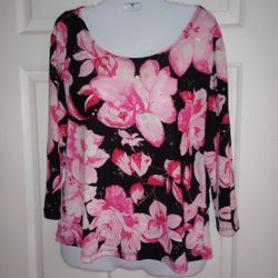 #10 • Ladies Top Size L