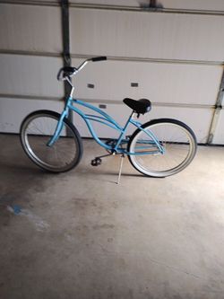 Ladies beach cruiser