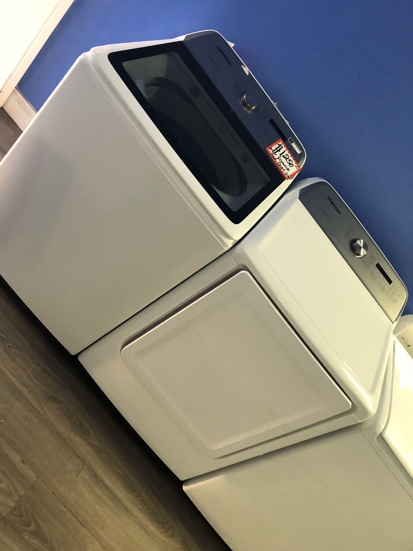 NEW SCRATCH AND DENT SAMSUNG FRONT LOAD WASHER AND DRYER SET WITH WARRANTY