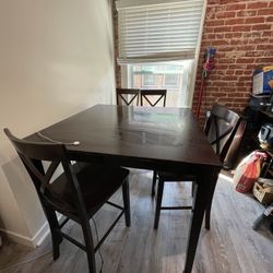 Dinning Table 
