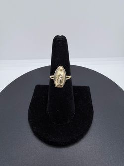 BRAND NEW 10KY Virgin Mary Ring