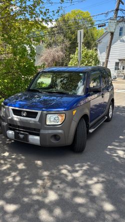 2004 Honda Element