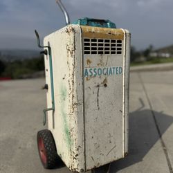 Vintage Automotive Battery Charger 
