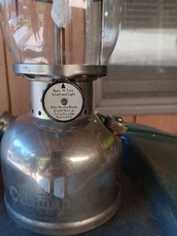 Coleman 202 Profesional Vintage Lantern