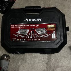 Husky 149 Mechanic Tool Set NEW