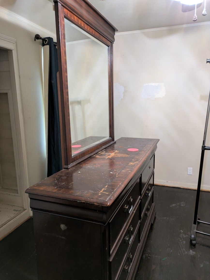 Antique look Dresser with Mirror