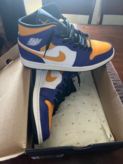 Air Jordan 1 Mid Lakers