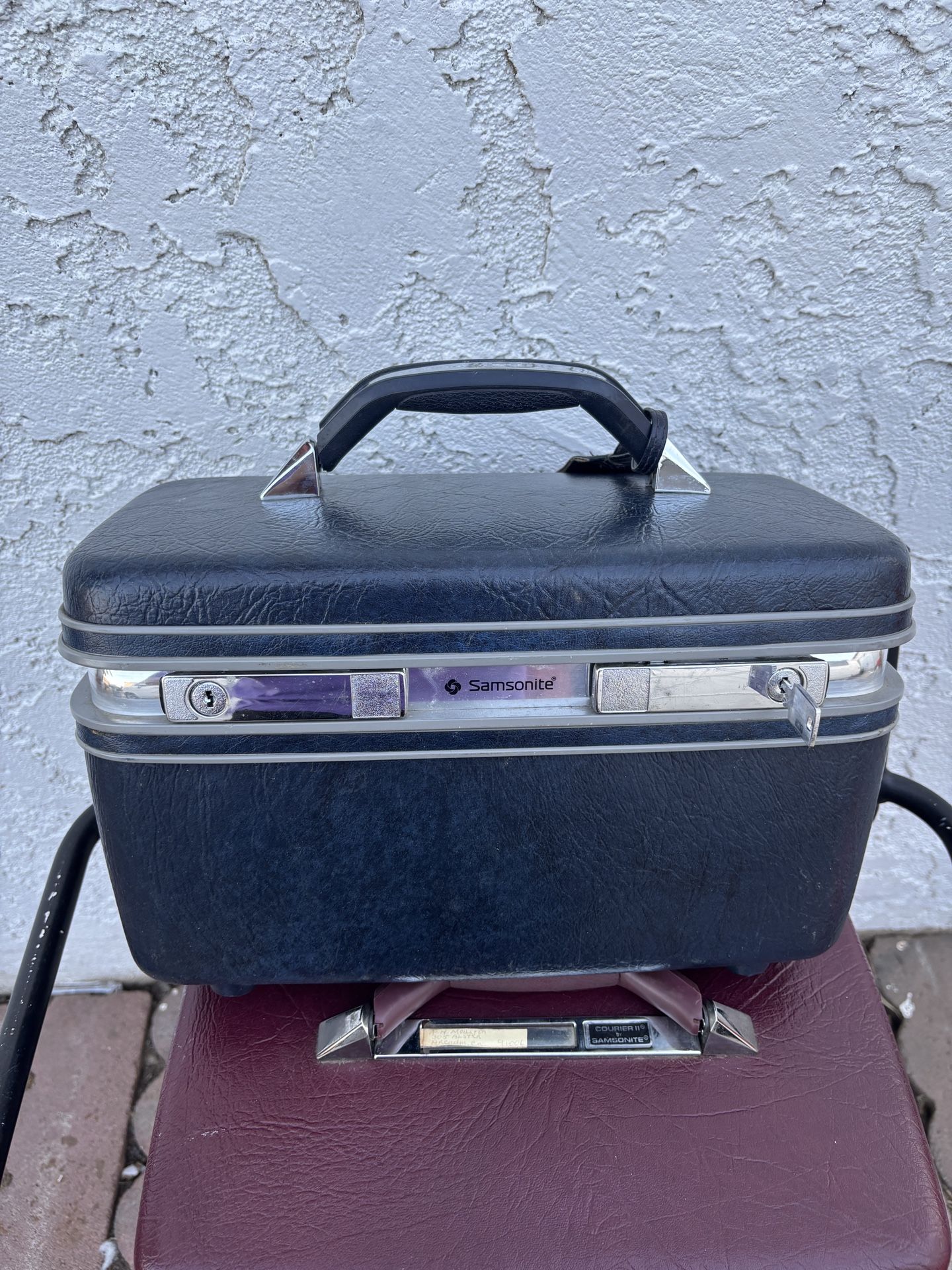 SAMSONITE VINTAGE TRAIN CASE with Key