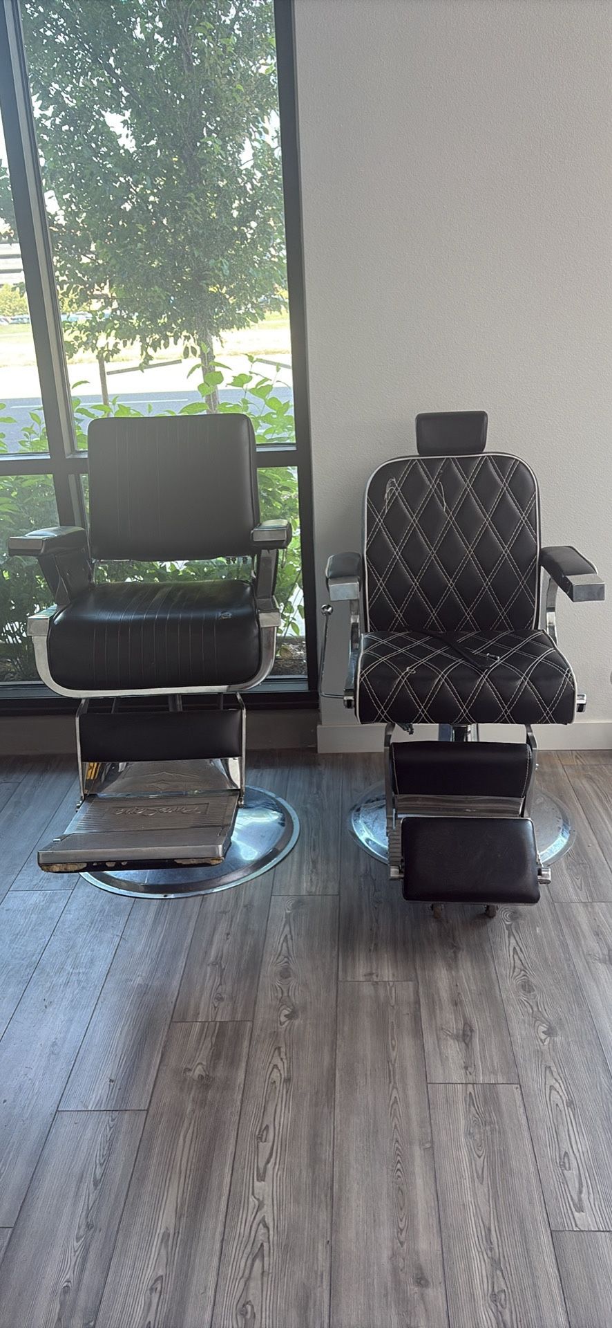 Barber Chairs 