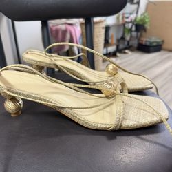 Cult Gaia Heel