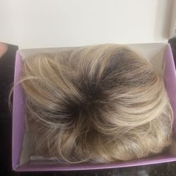 Wig -blonde/short