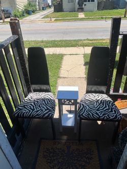 Zebra chairs