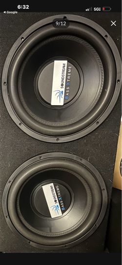 Dual 12" Soundstream Bass Xtreme Subwoofers in Enclosure - 1600W RMS