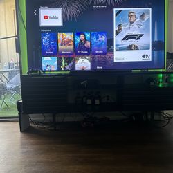 75 in Roku smart tv for sale