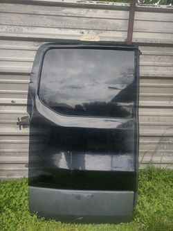 15-23 Ford Transit 150/250 back door LEFT * BLACK*